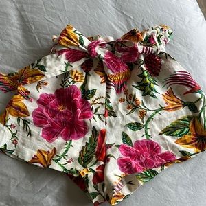 FARM RIO linen floral print shorts w beaded removable tie belt  🌸🌿🦜